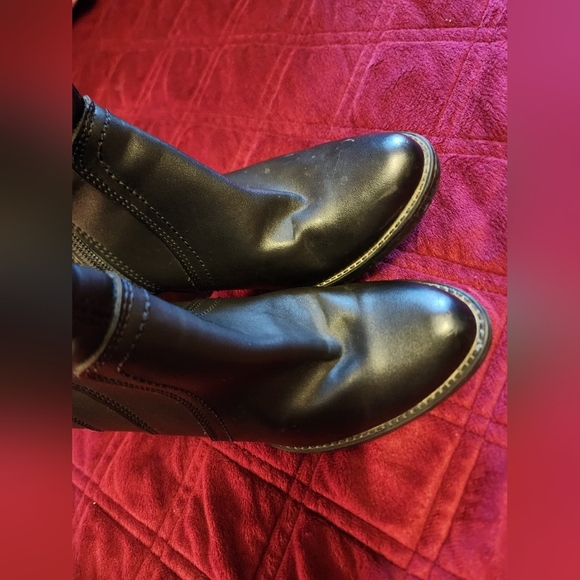 Below the knee boots size 6 - Picture 5 of 8